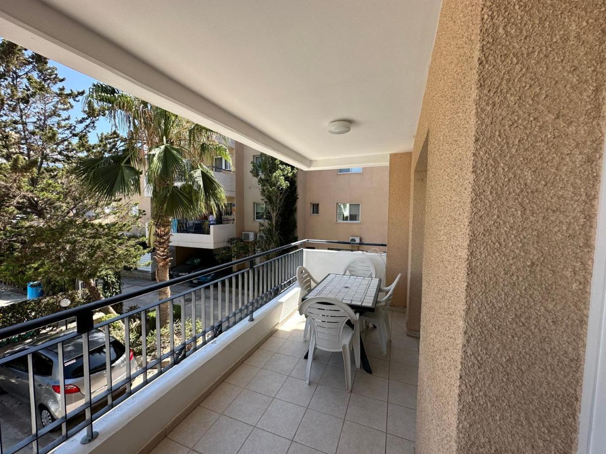 Kato Paphos Apartment Exterior photo