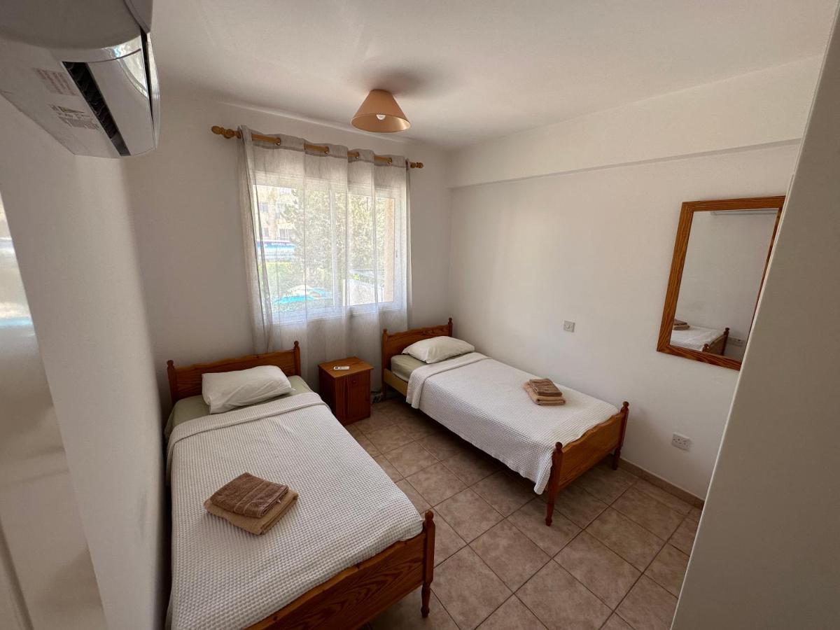 Kato Paphos Apartment Exterior photo